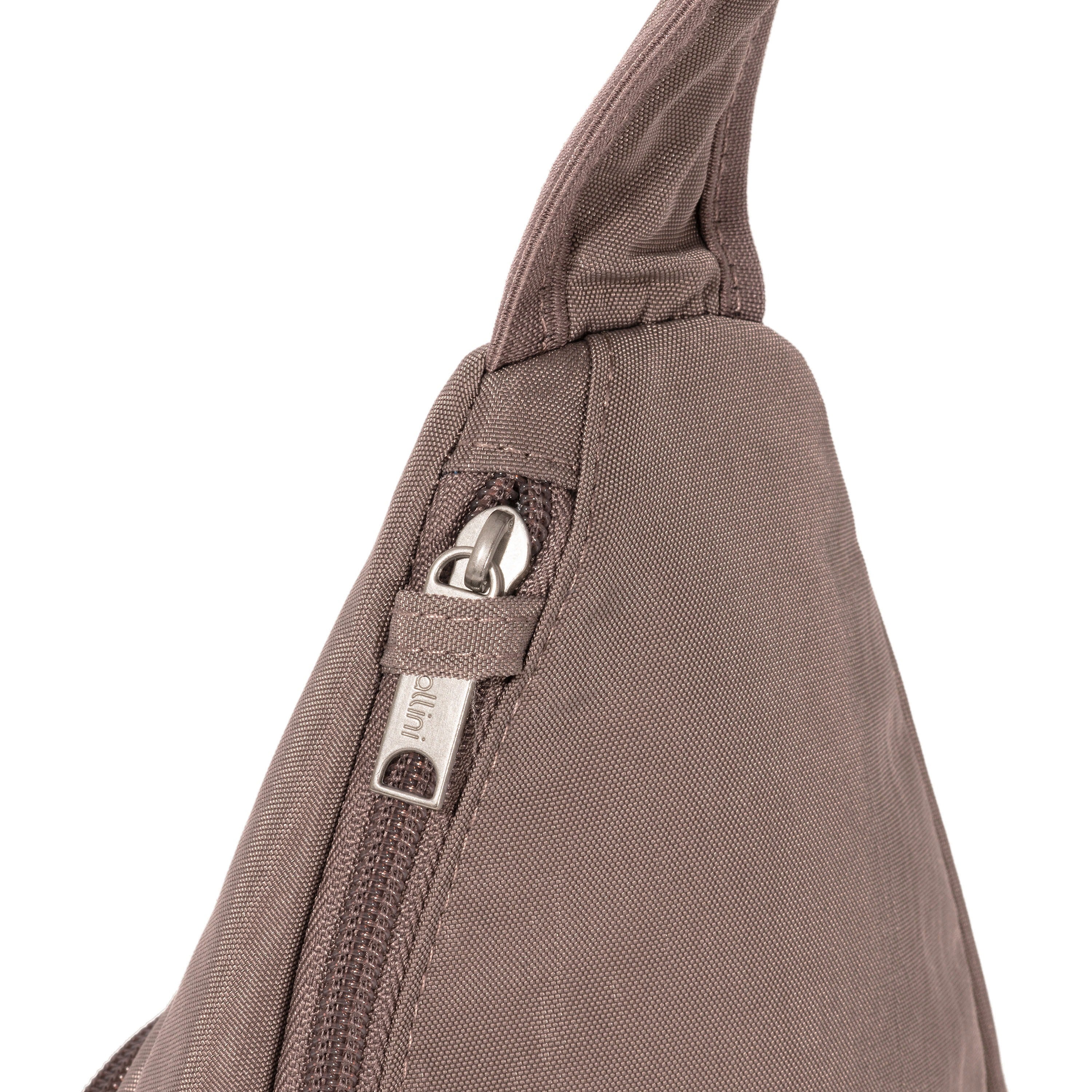 Securtex® Classic Anti-Theft Daytripper Sling Bag 15