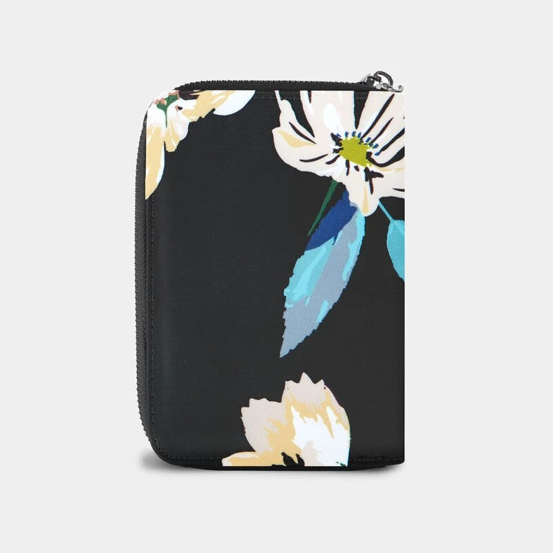 Travelon RFID Blocking Passport Zip Wallet 33