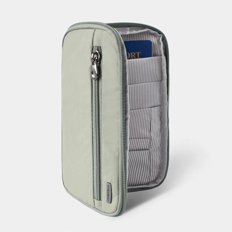 Travelon RFID Blocking Family Passport Wallet 48