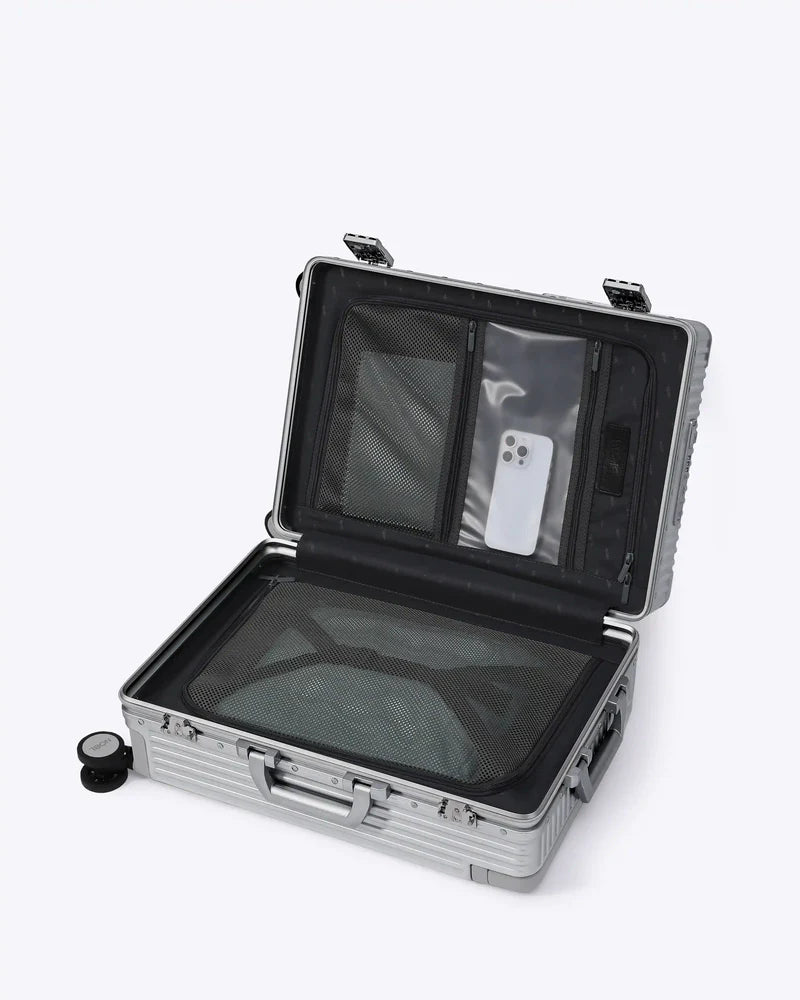 NOBL All-In-One Carry-On Wide Handle 39
