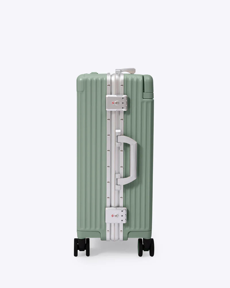 NOBL All-In-One Carry-On Wide Handle 86