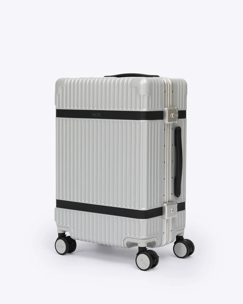 NOBL Belmont Leather Carry-on 71