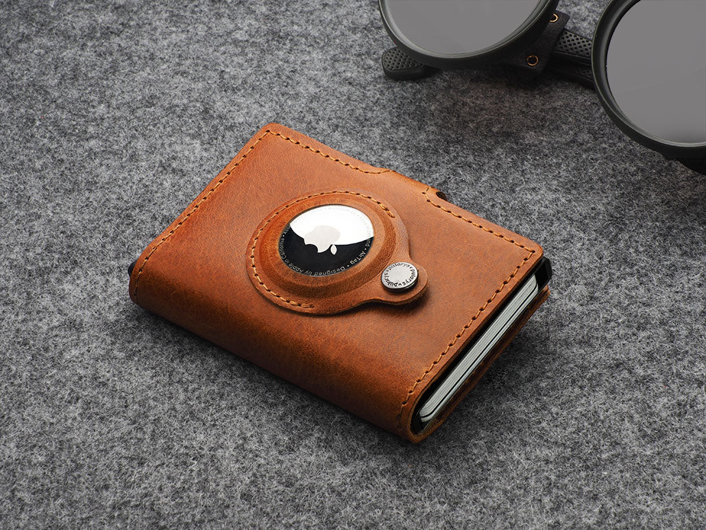 Pularys Hiker Air Tag Nomad Leather Cognac